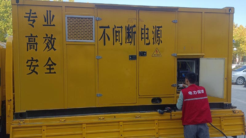 黄骅柴油发电机组和UPS电源配合使用时，如何避免切换过程中的电力中断？